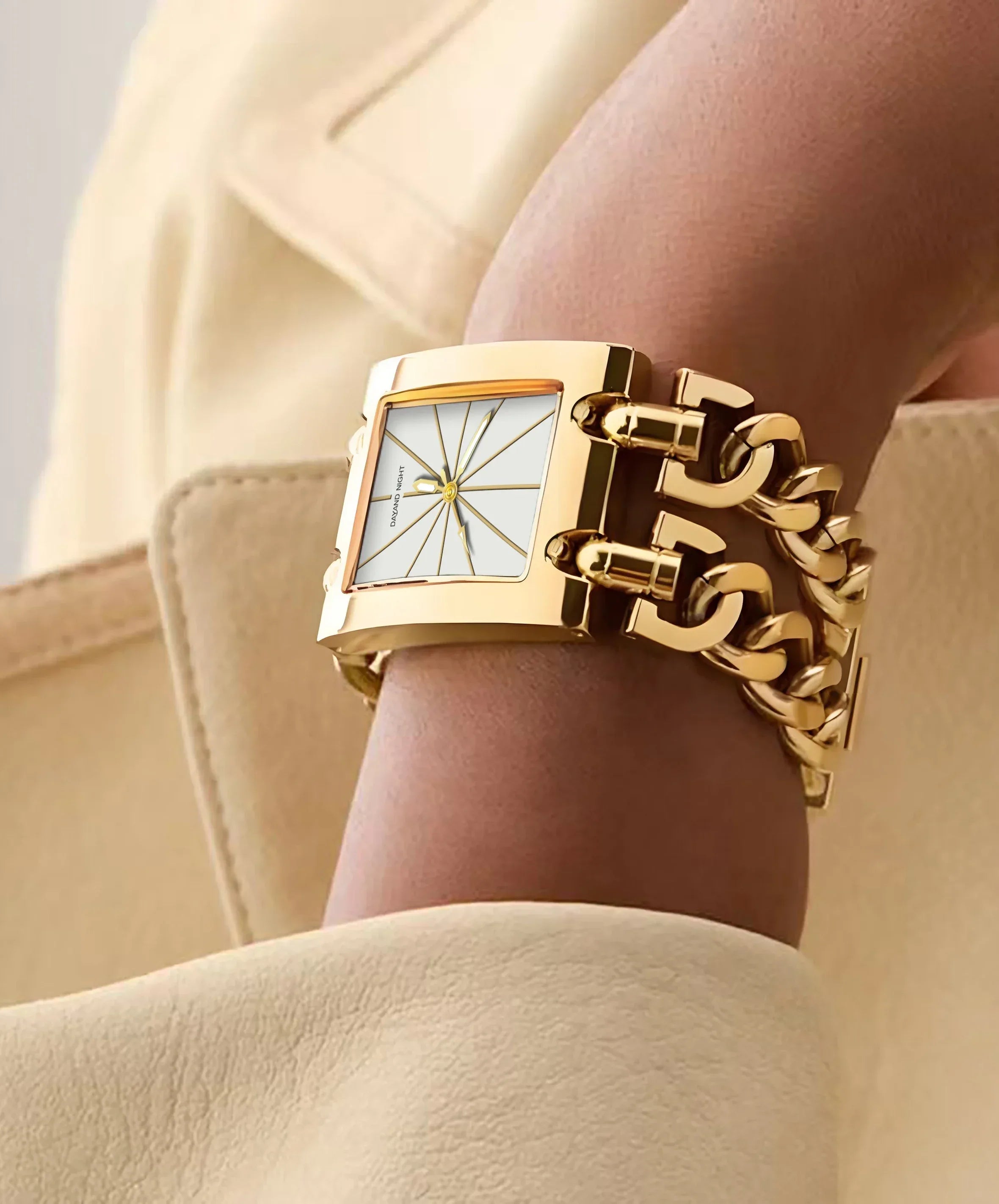 Luxurious Ladies' Arabian-Style Retro Bracelet Watch | Iced Out Watch for Women | Exotic Gold Crystal Wristwatch | Vintage Jewelry Clock | Caratix - CaratixJewelry